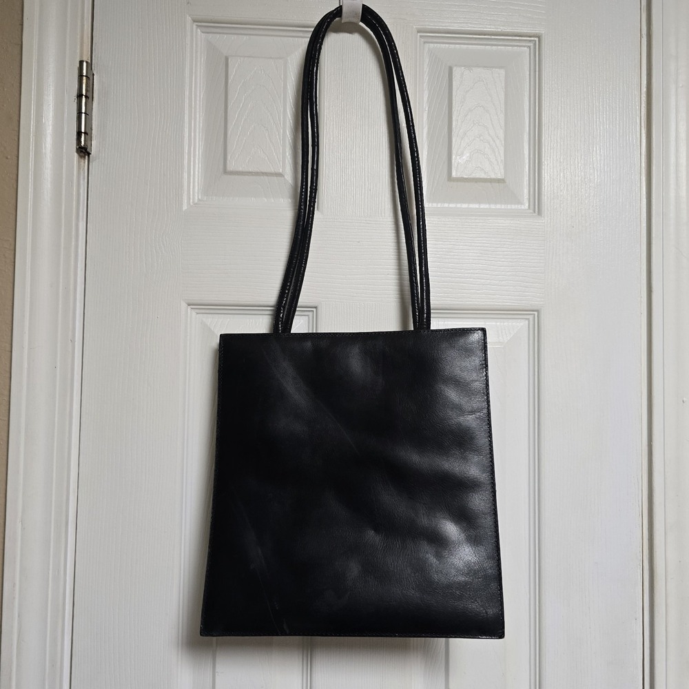 Wilson's Black Leather Shoulder Purse